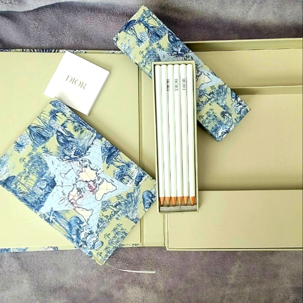 Dior Journal Set Platinum Gift